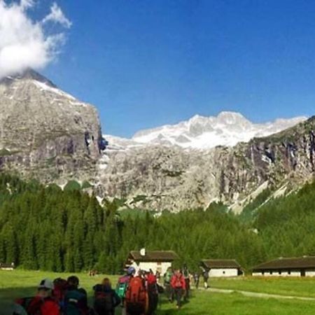 Lovely Apt In Pinzolo Val Rendena 7 Kültér fotó